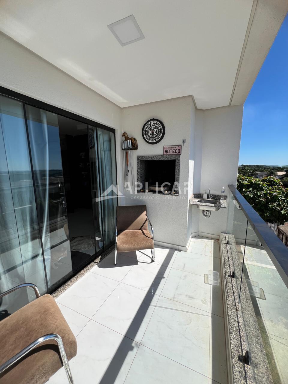 APARTAMENTO SEMIMOBILIADO COM 2 DORMITÓRIOS NO CENTRO DE MATEL...
