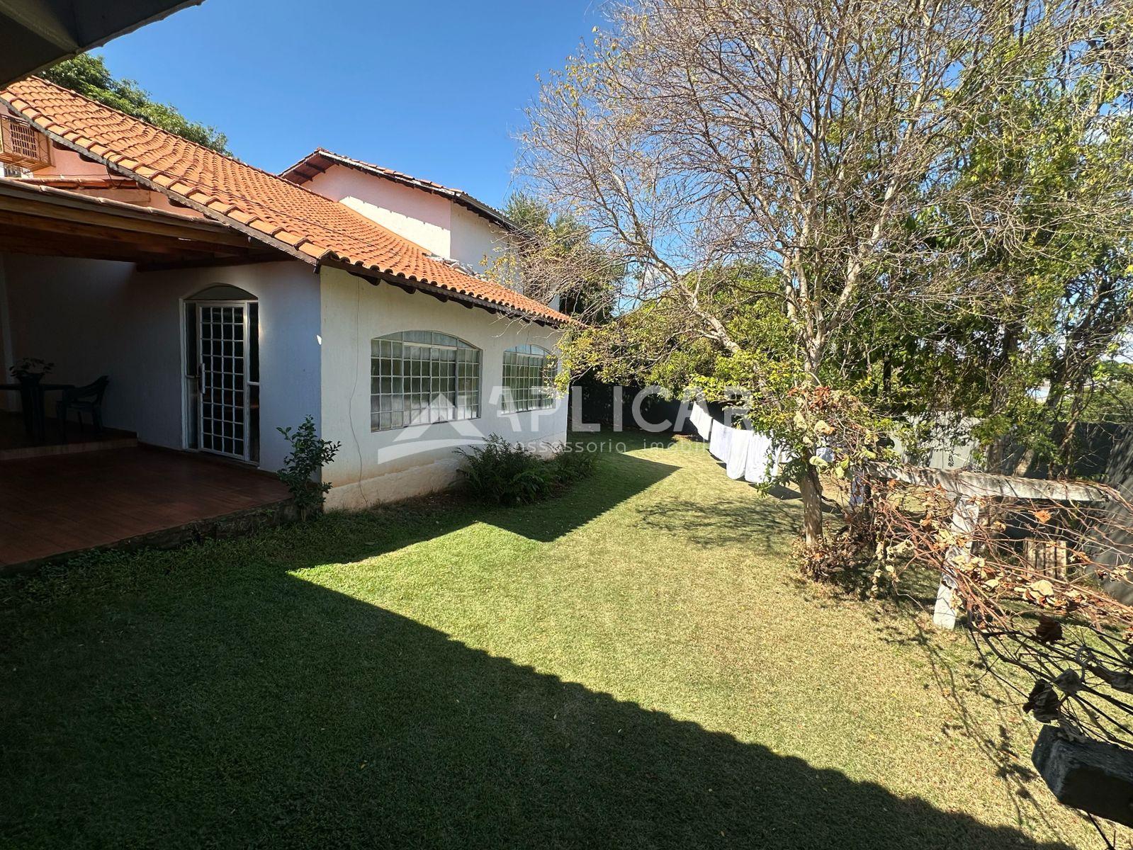 Sobrado no Jardim Langwinski com 450 m  de área construída - F...