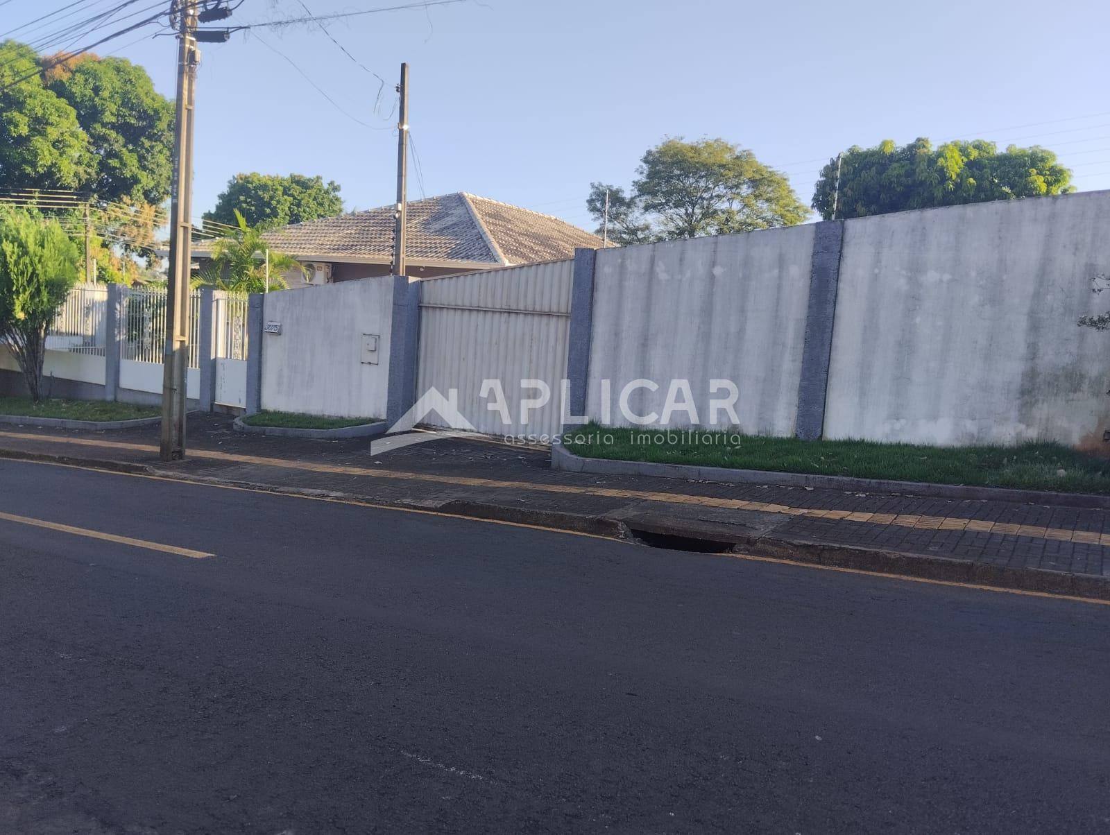 Casa com piscina à venda no Jardim Alice, FOZ DO IGUACU - PR
