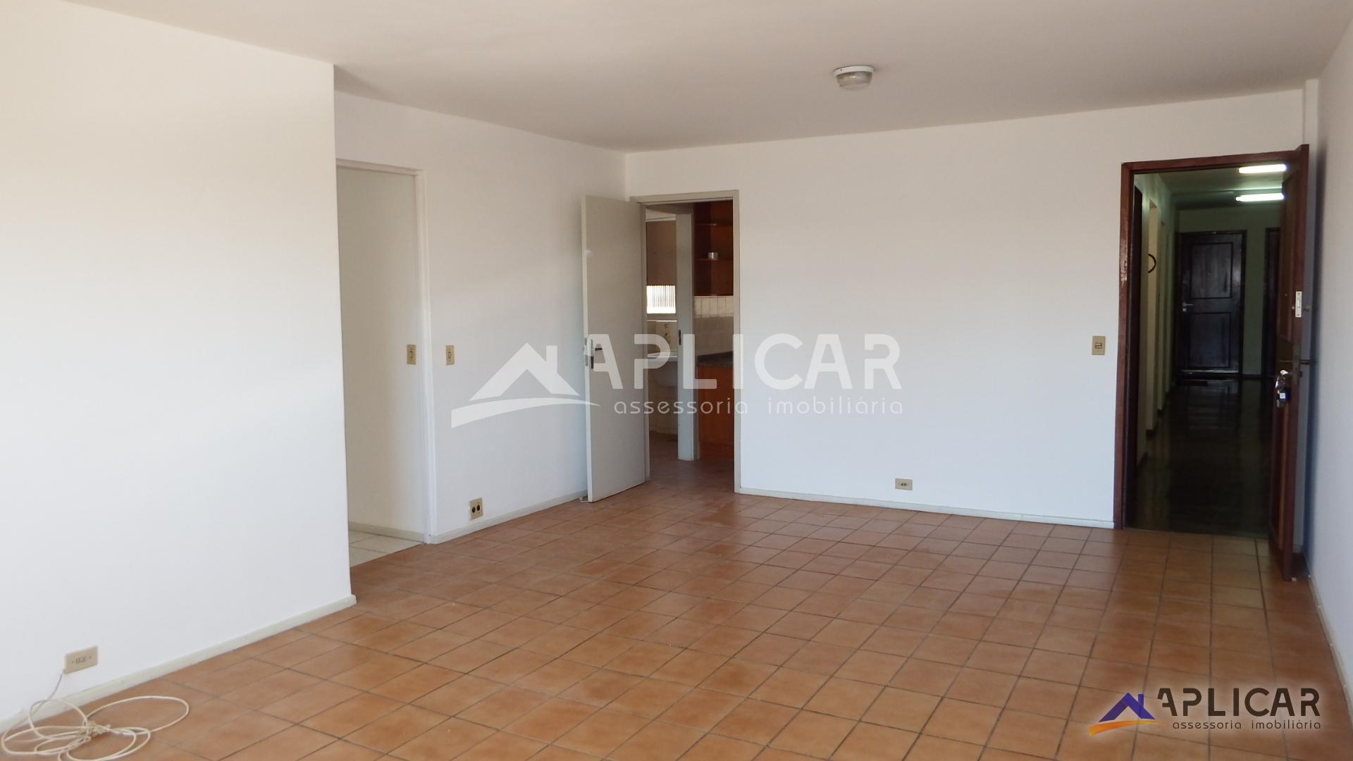 Apartamento à venda no Edifício Santa Cruz, Centro, FOZ DO IGU...
