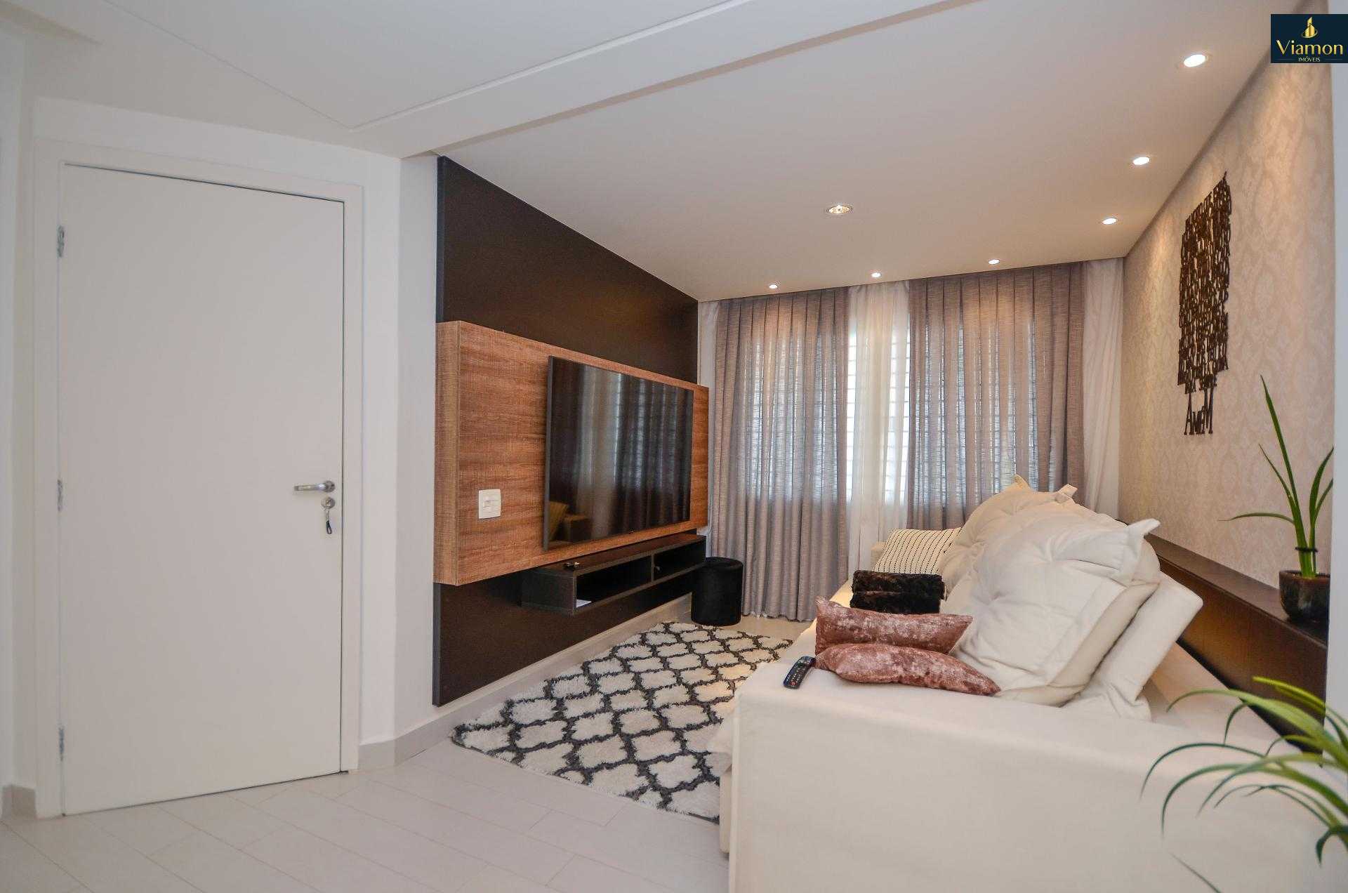 Sobrado mobiliado e decorado a venda no ecoville