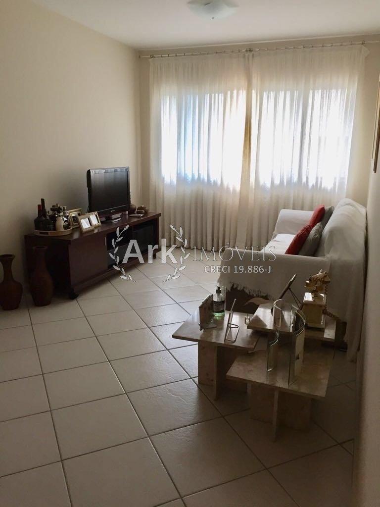 Apartamento a venda em Moema com 2 dormitórios, armários plane...