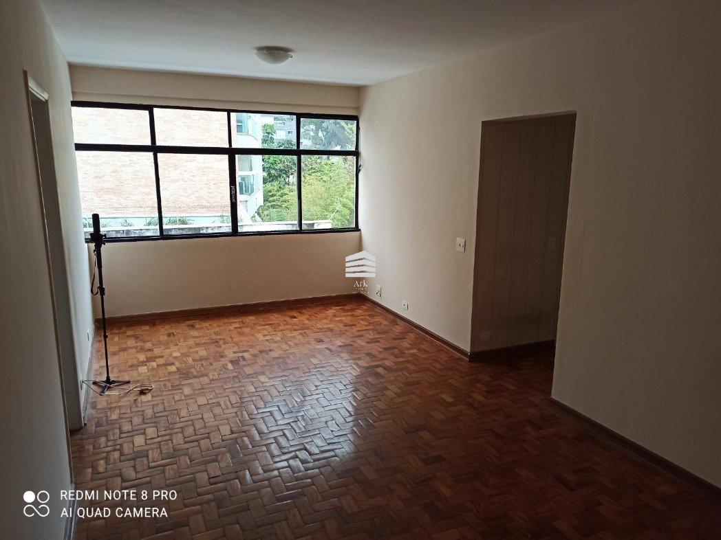 Apartamento com 87 metros, sala ampla para dois ambientes, 2 d...