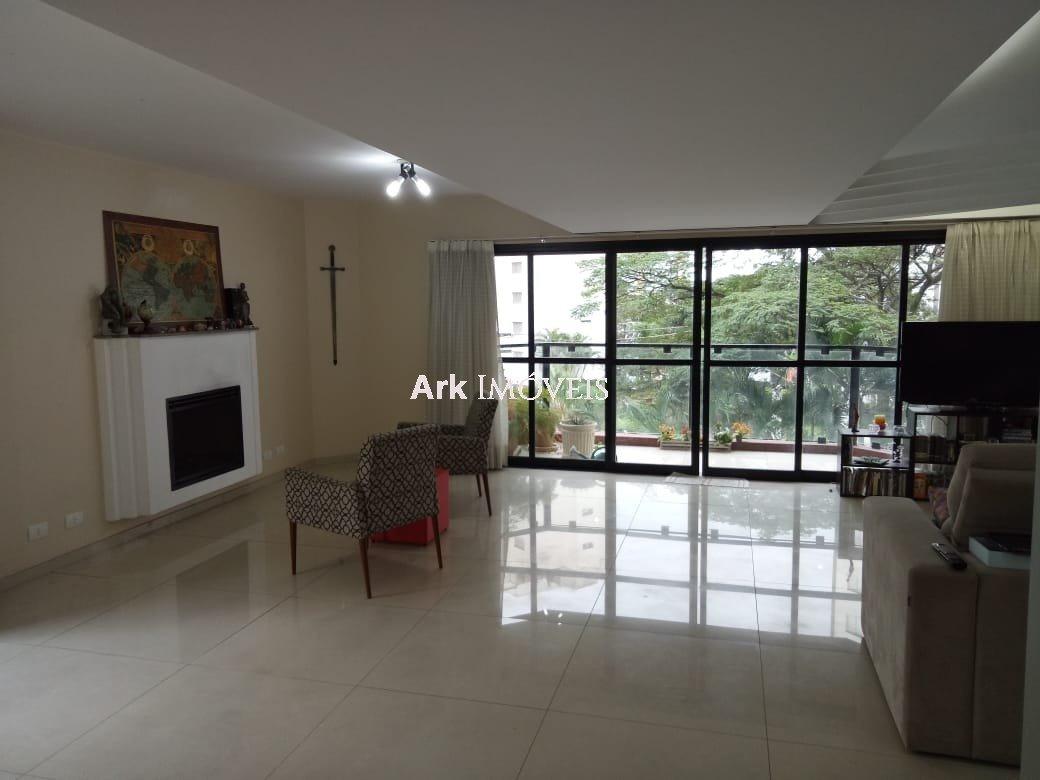 Apartamento de 4 dormitórios - na Vila Mascote 216m² útil