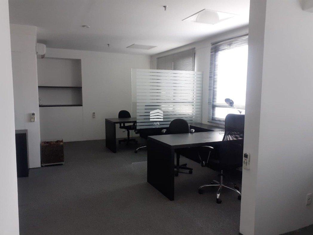 Sala comercial reformada e mobiliada - Jardim Paulista - 62 útil