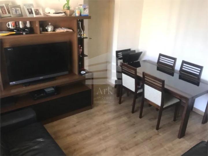 Apartamento com 2 quartos e com armário embutido, 1 vaga de ga...