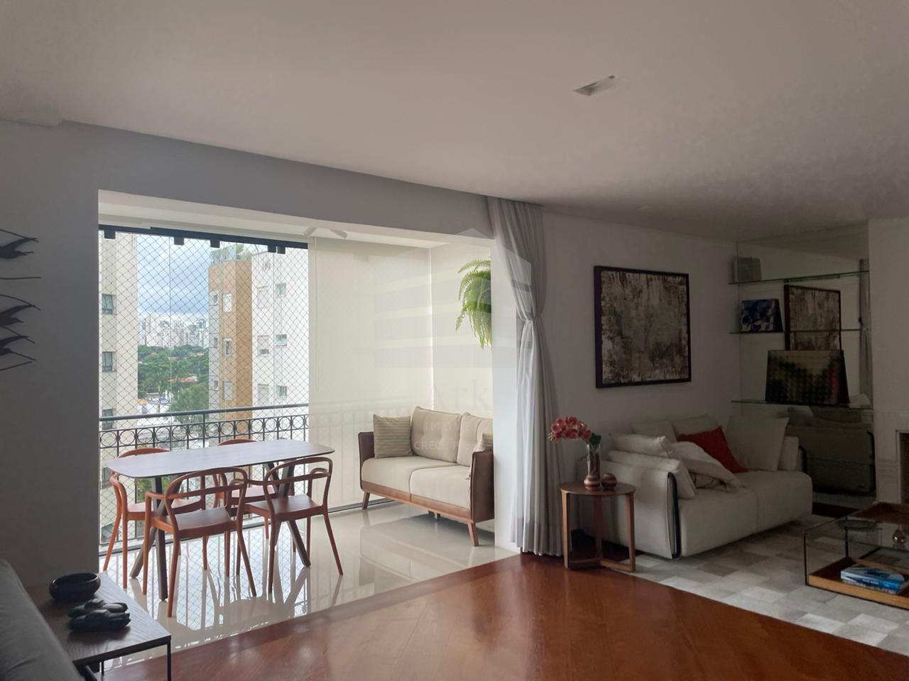 Apartamento com 3 quartos sendo 3 suítes, 4 banheiros e 4 vaga...