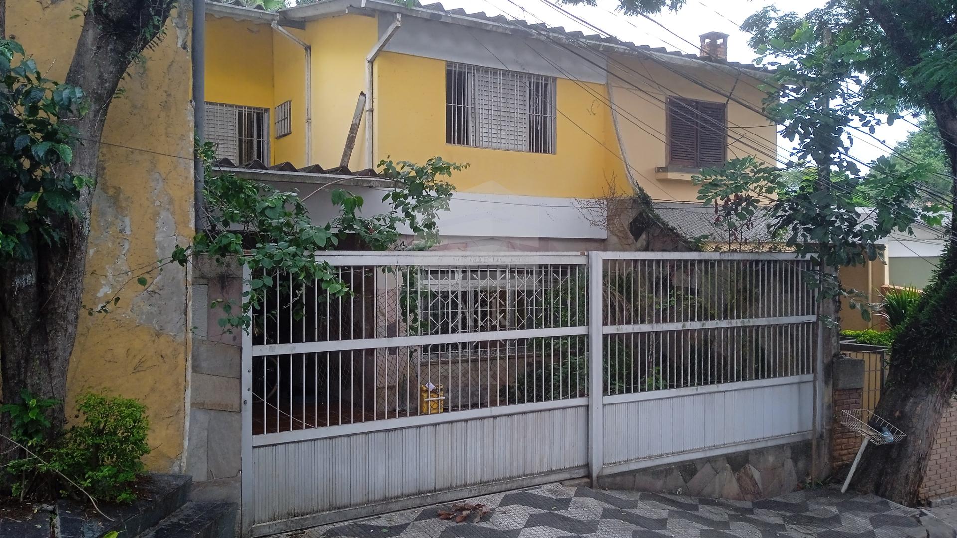 Casa   Sobrado com 3 quartos sendo 1 suíte, 3 vagas - 134 metr...