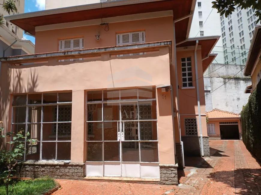 Casa com 3 Quartos e 3 banheiros para Alugar, 200 m  por R  6....