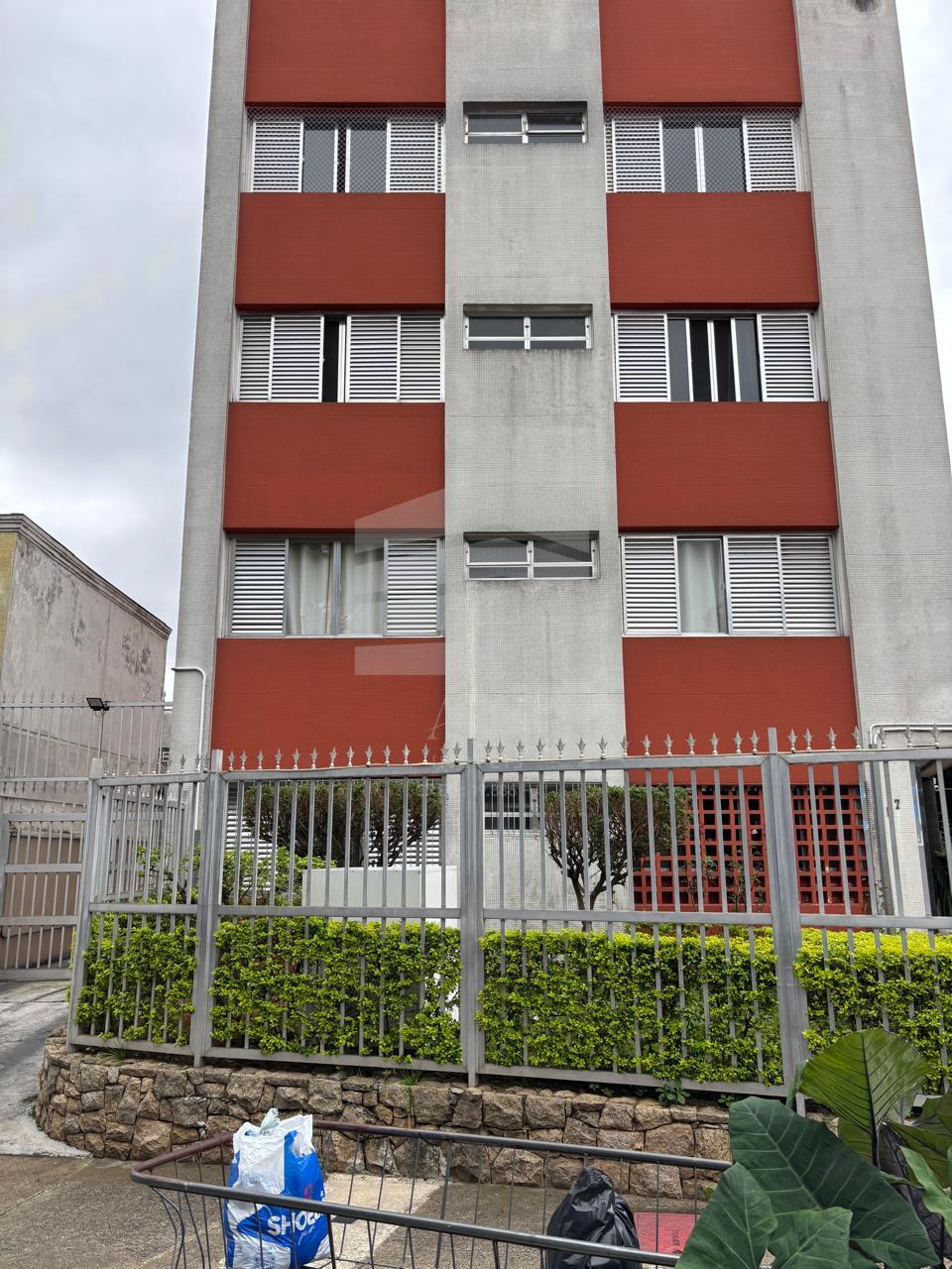 Apartamento com 2 quartos   Quarto de Serviço, 1 vaga. Alto de...