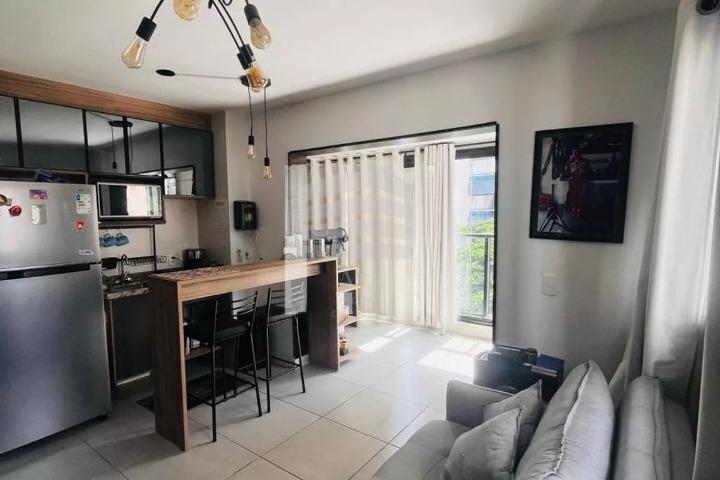 Apartamento totalmente mobiliado com 45m , 1 quarto e 1 vaga -...