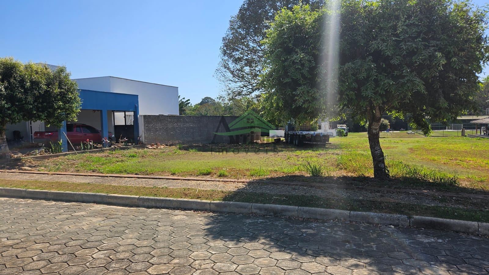 Terreno com 523,50 m  ? venda no residencial Espelho D ?gua em...