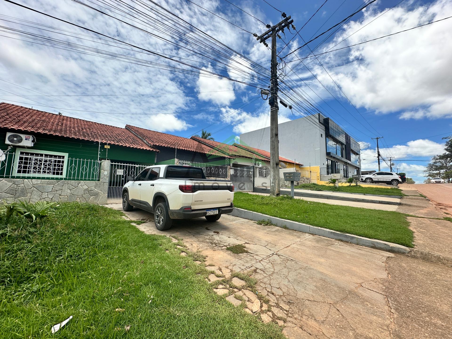 Vendem-se 4 casas geminada, alugadas, bairro Urup?, Ji-Paran? RO