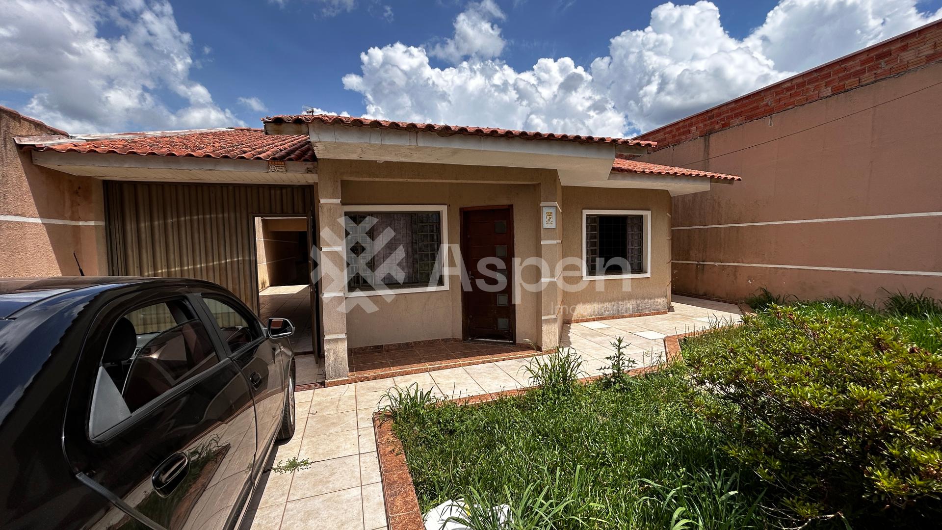 Casa à Venda próxima ao Lago de Olarias - Oficinas - Ponta Gro...