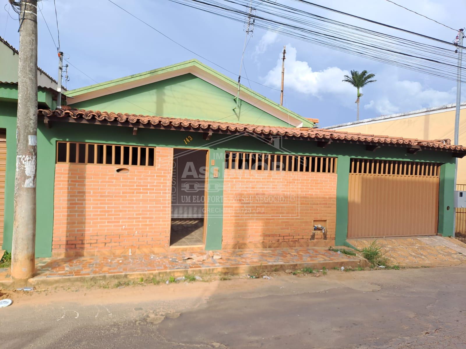 Casa para locação na Rua Travessa Gouveia no bairro Arraial Dangola em PARACATU- MG