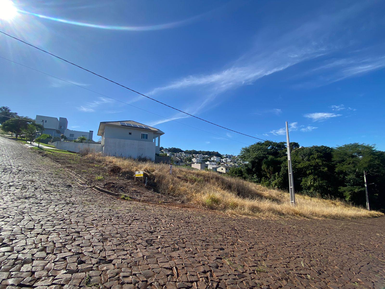 Lote com área total de 654,58 m  a venda no bairro São Luiz em...