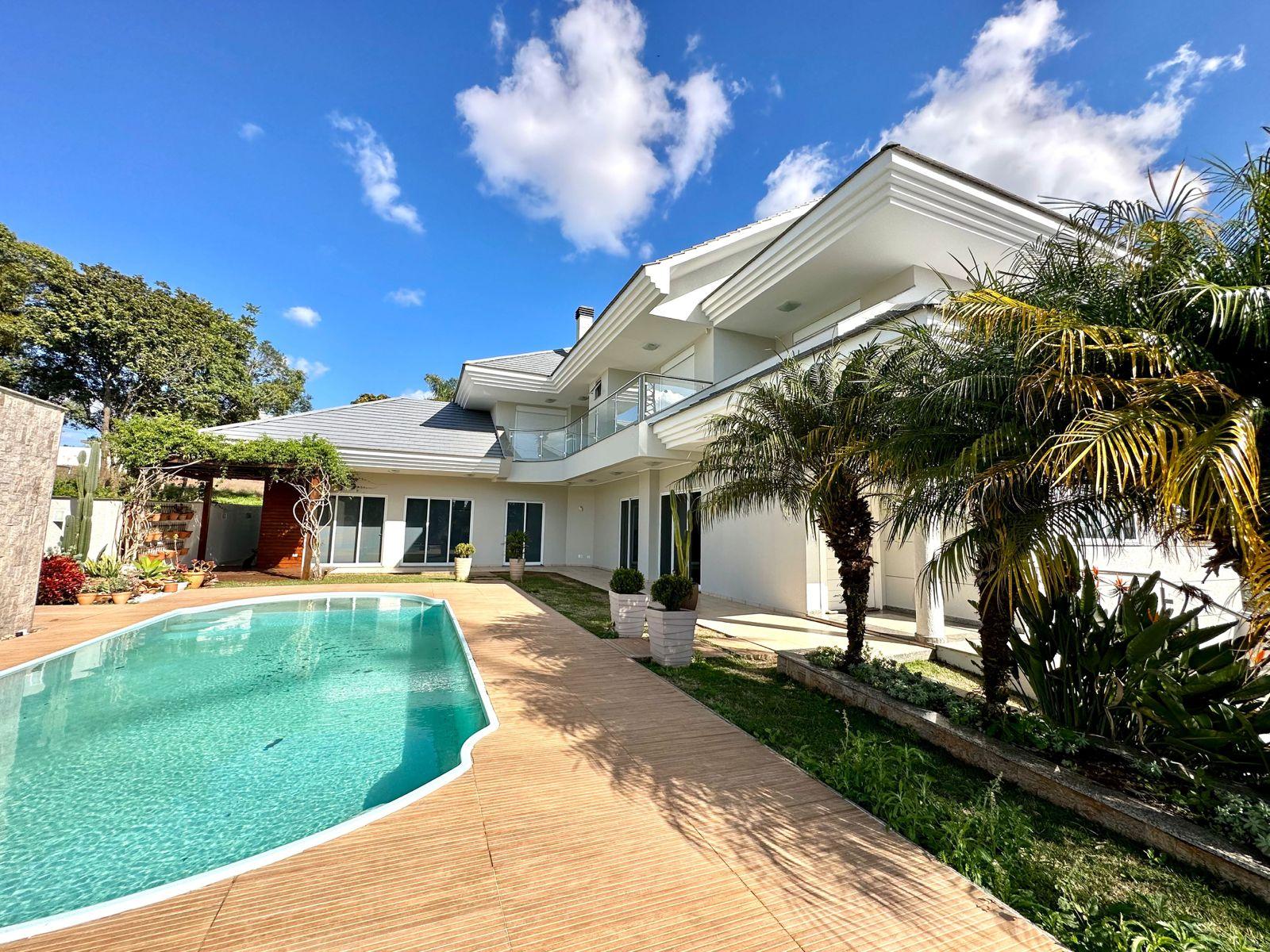 Casa Alto Padrão com piscina à venda no bairro Vila Isabel em ...