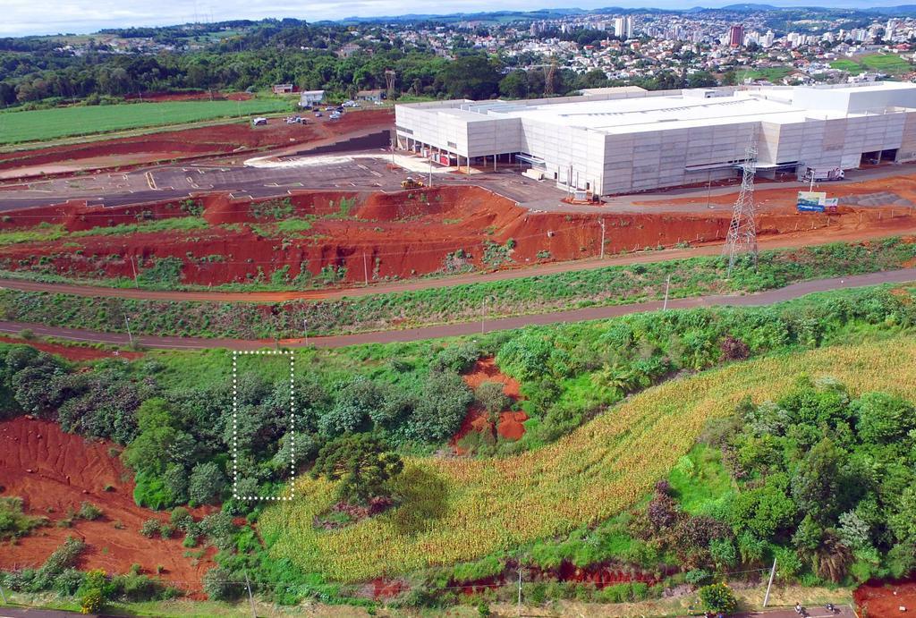 Lote à venda próximo ao PB Shopping no bairro São Luiz em Pato...