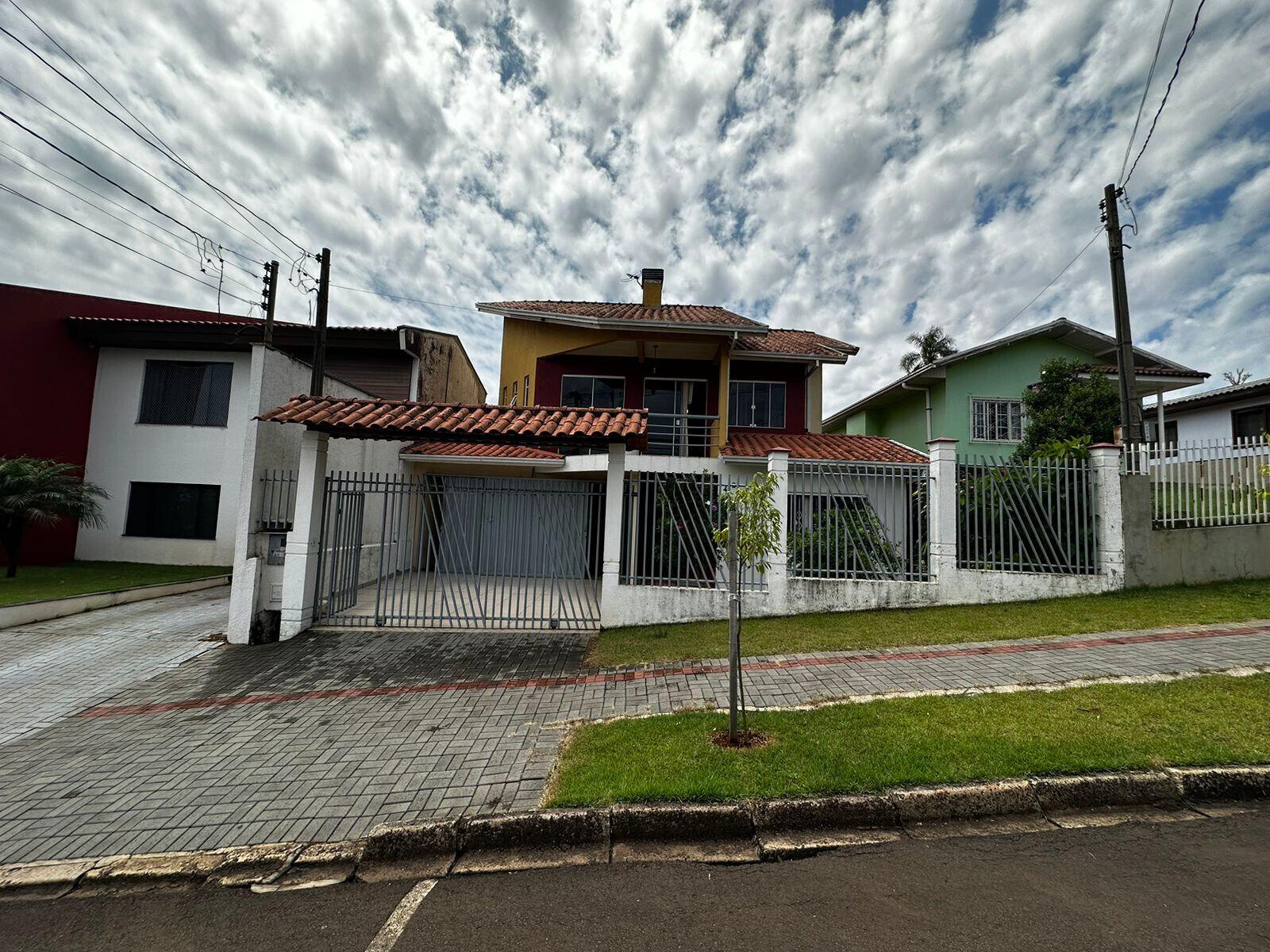 Casa à venda no bairro Santa Terezinha em Pato Branco - PR