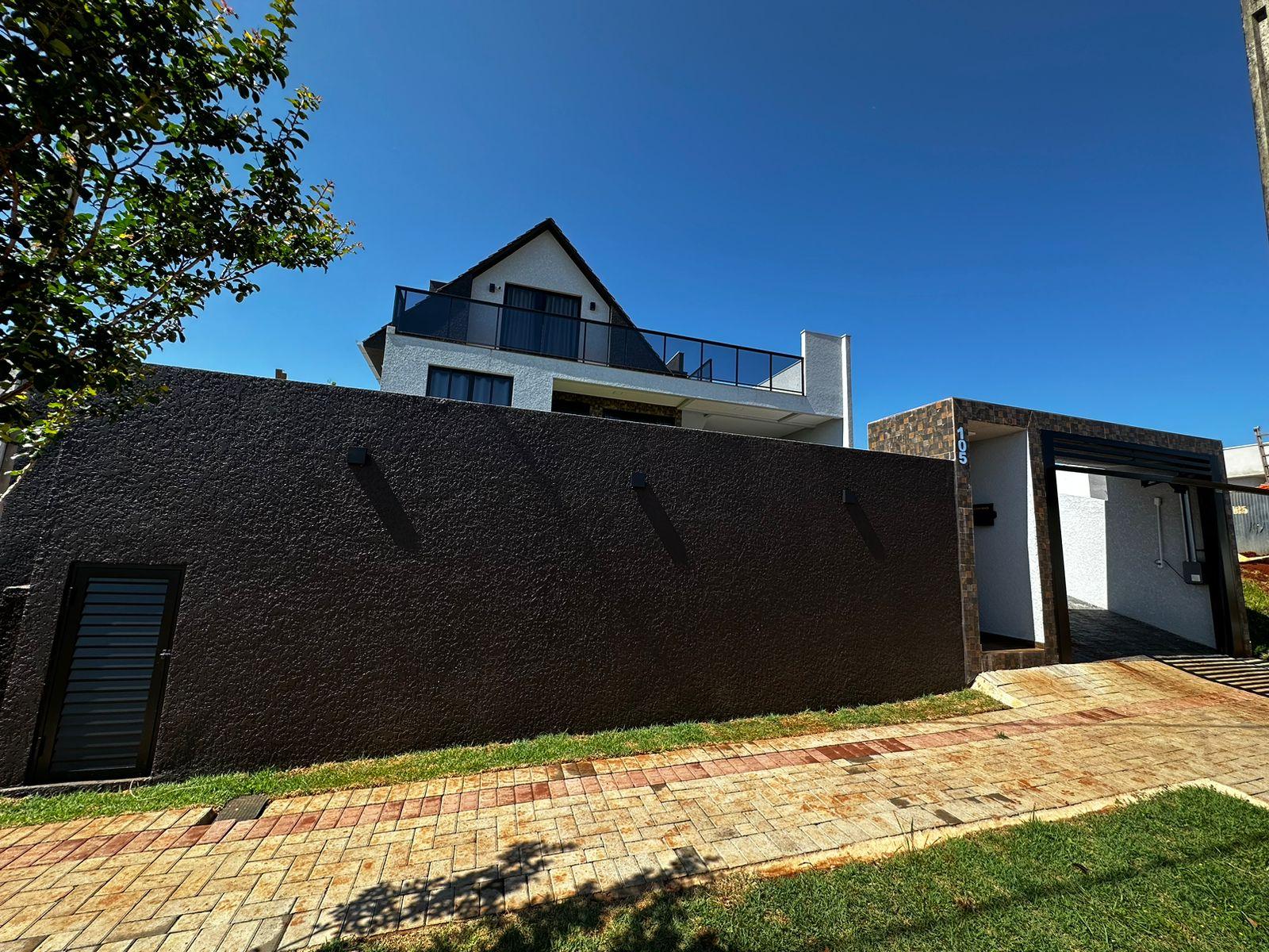 Casa semi mobiliada com terraço à venda no bairro  Fraron em P...