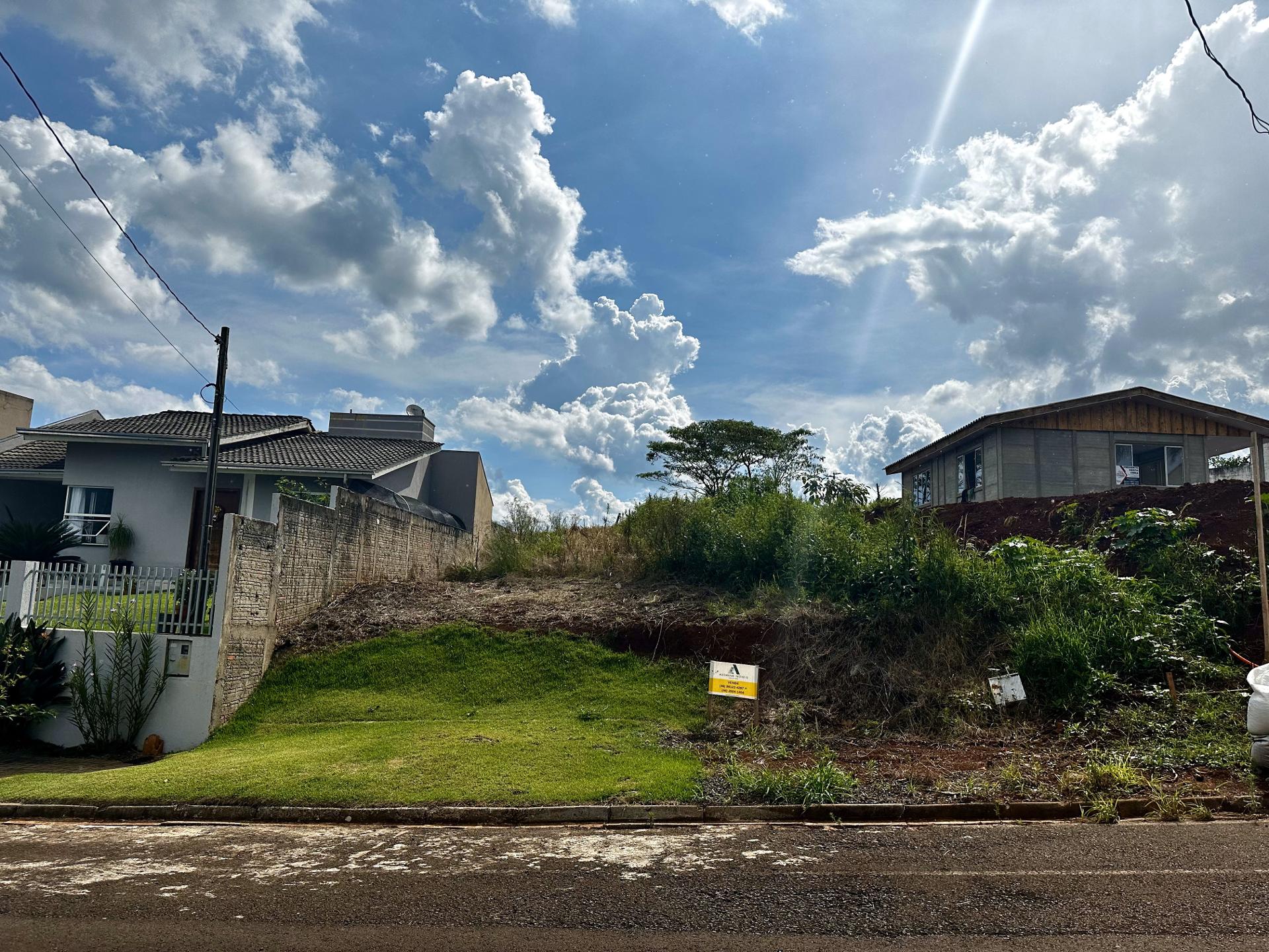 Terreno amplo no bairro Aeroporto à venda em Pato Branco - PR