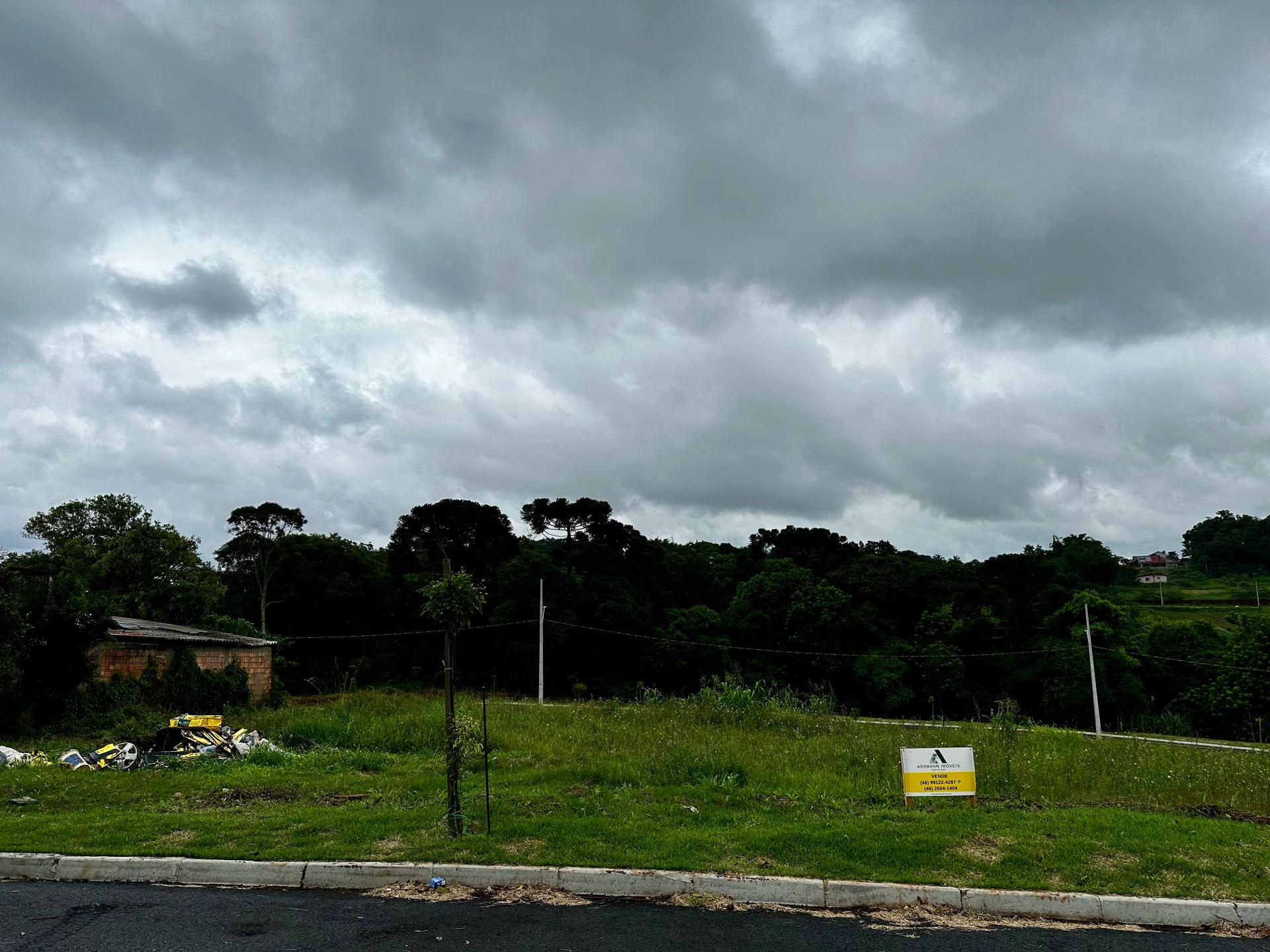 Lote amplo à venda no bairro Cadorin em Pato Branco - PR