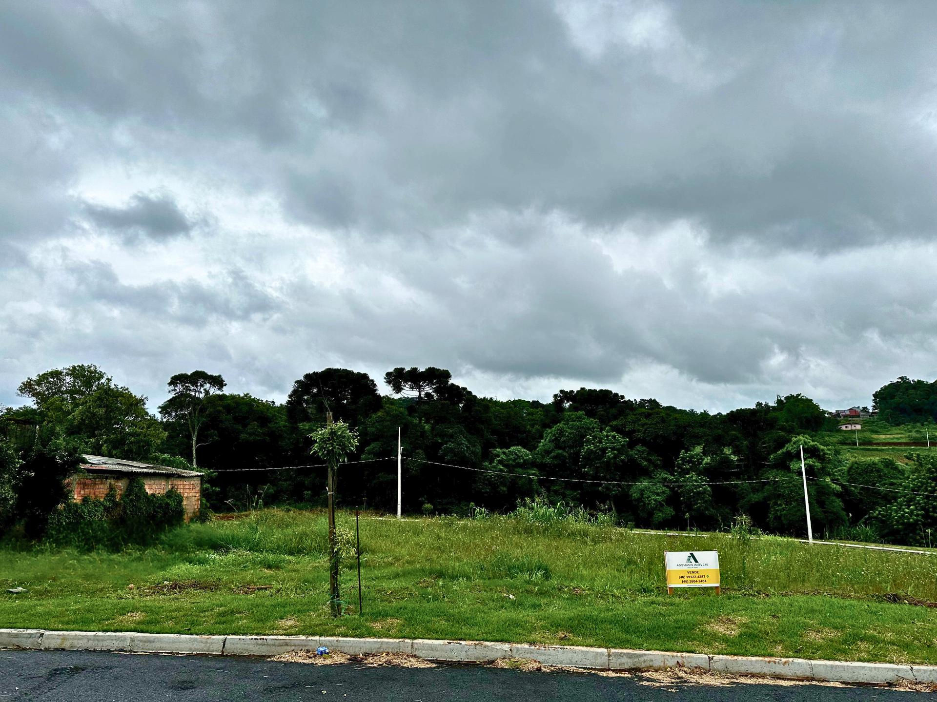 Lote amplo à venda no bairro Cadorin em Pato Branco - PR