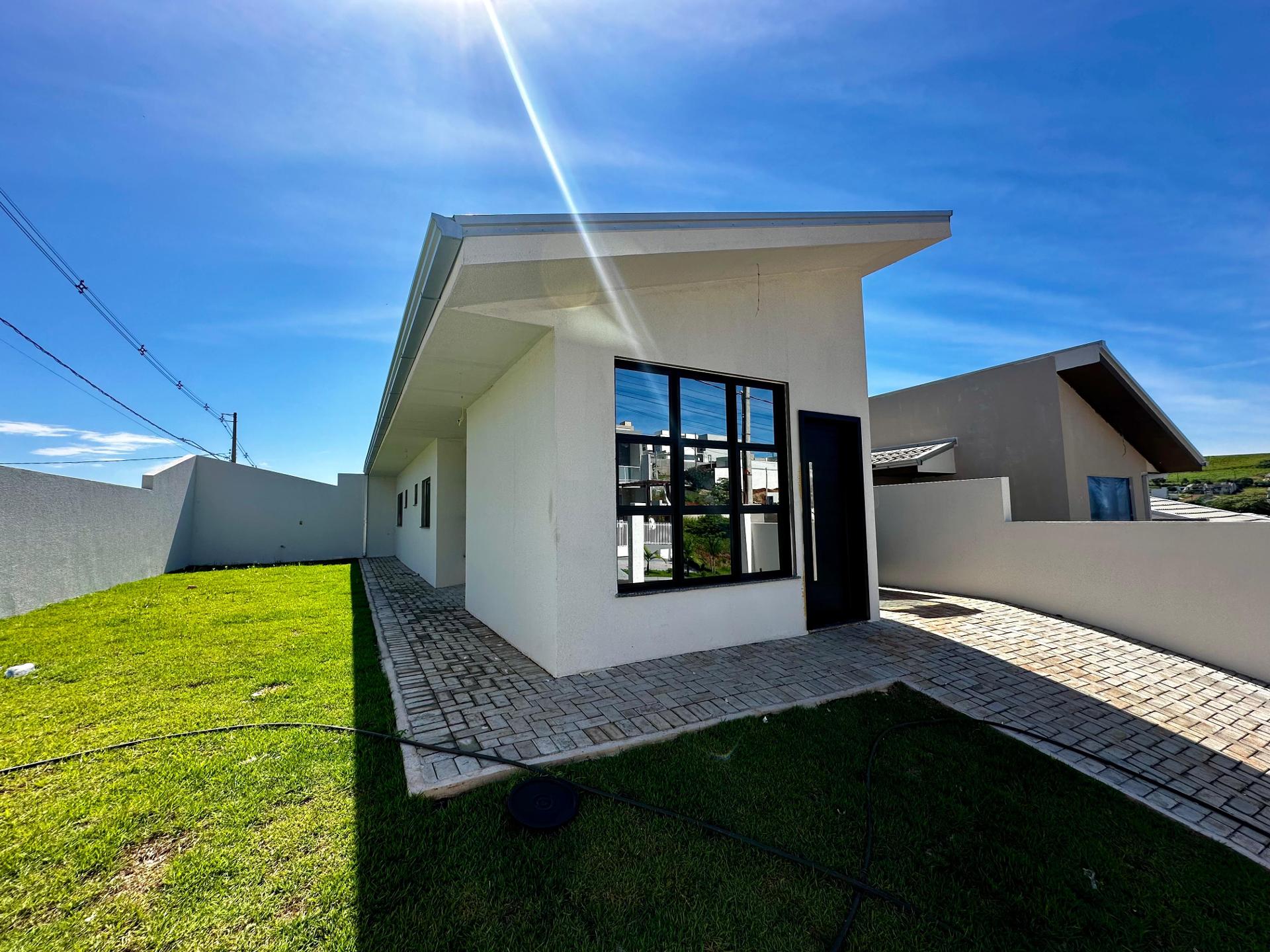 Casa de esquina à venda no bairro Fraron em PATO BRANCO - PR