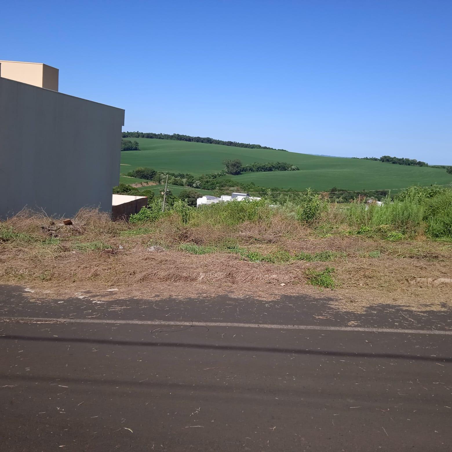 Terreno amplo à venda no Bairro Fraron em Pato Branco - PR