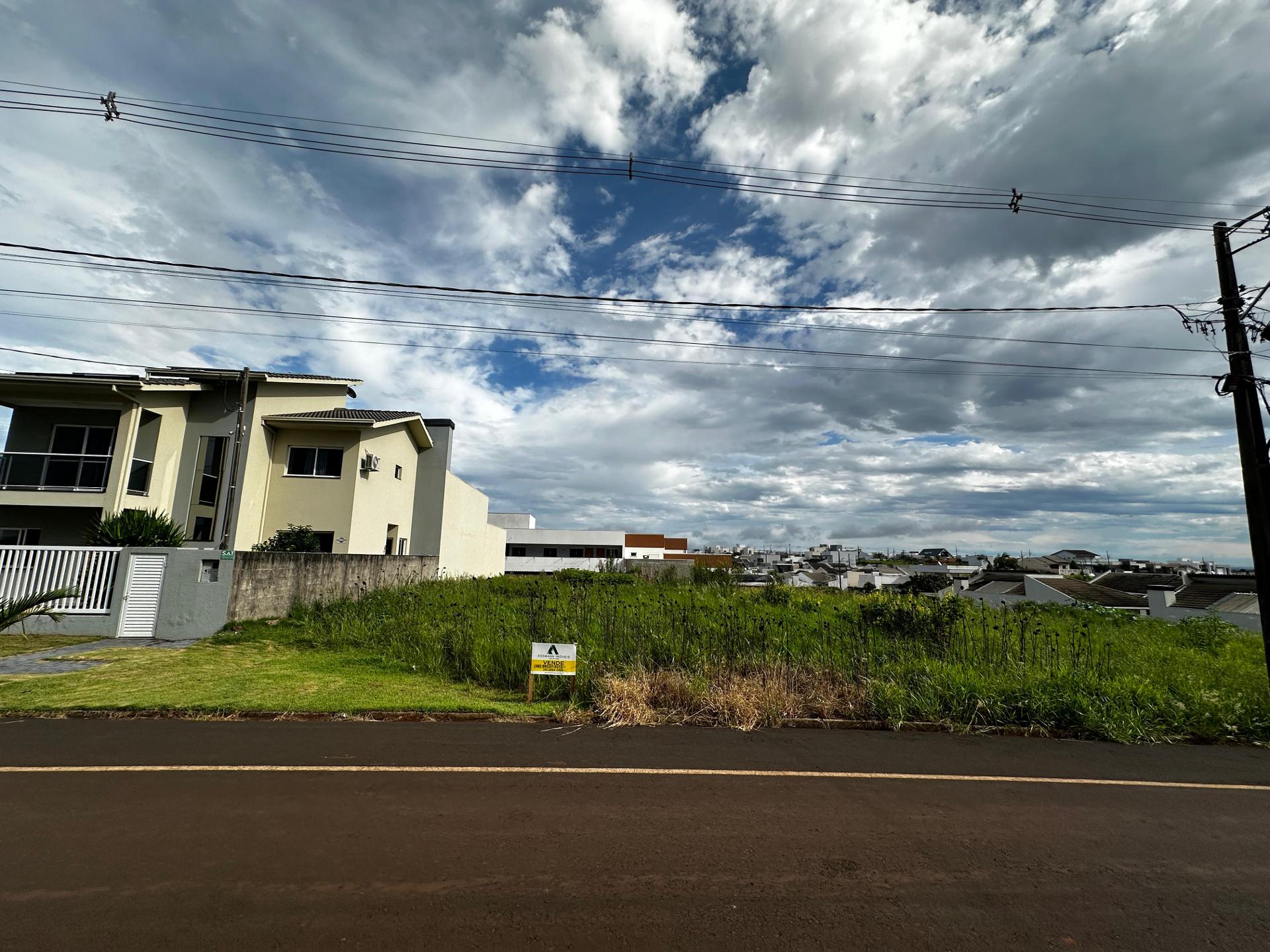 Lote amplo à venda no bairro Fraron em Pato Branco - PR