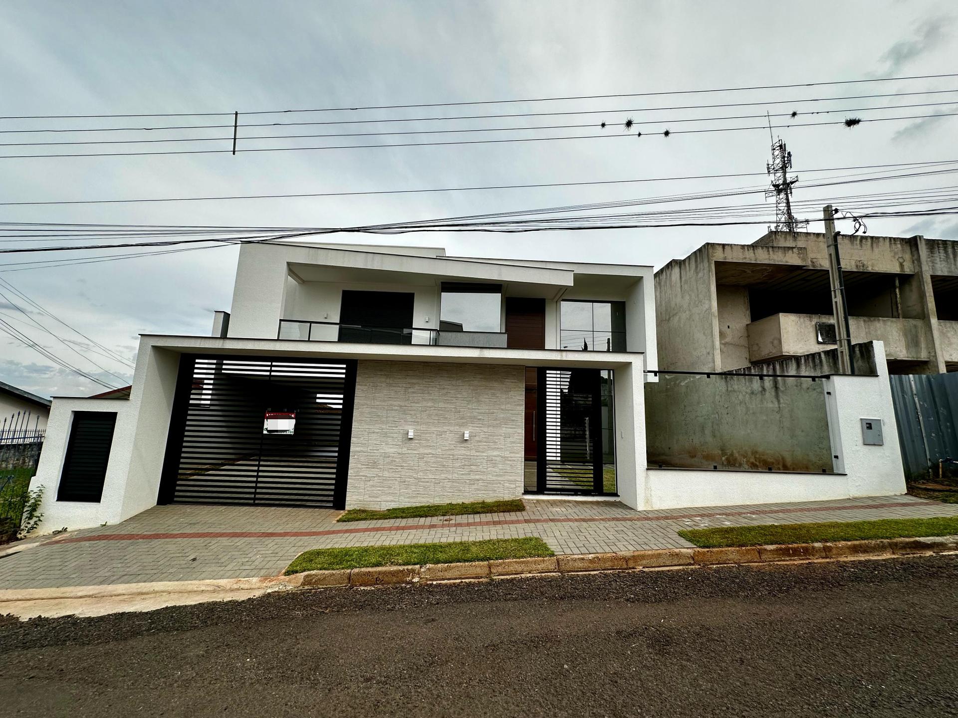 Casa Alto Padrão à venda no Bairro Jardim das Américas em Pato...