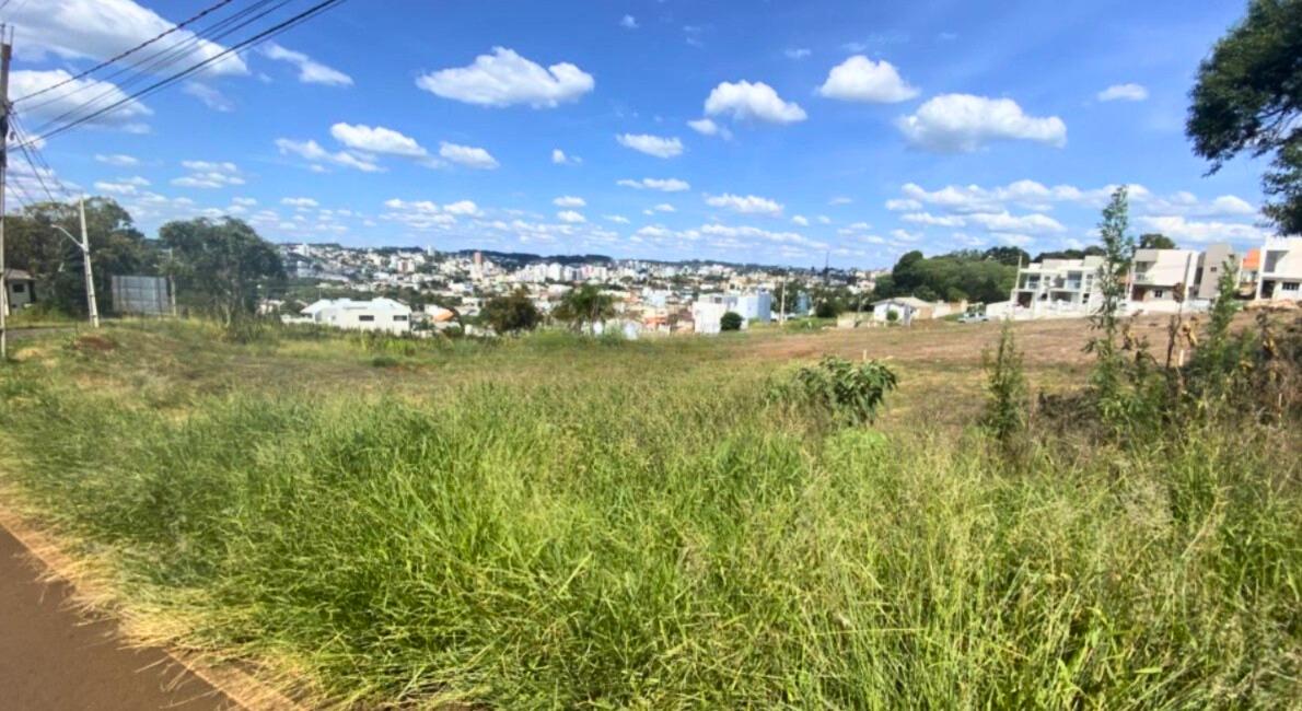 Lote amplo à venda no bairro Aeroporto em Pato Branco - PR