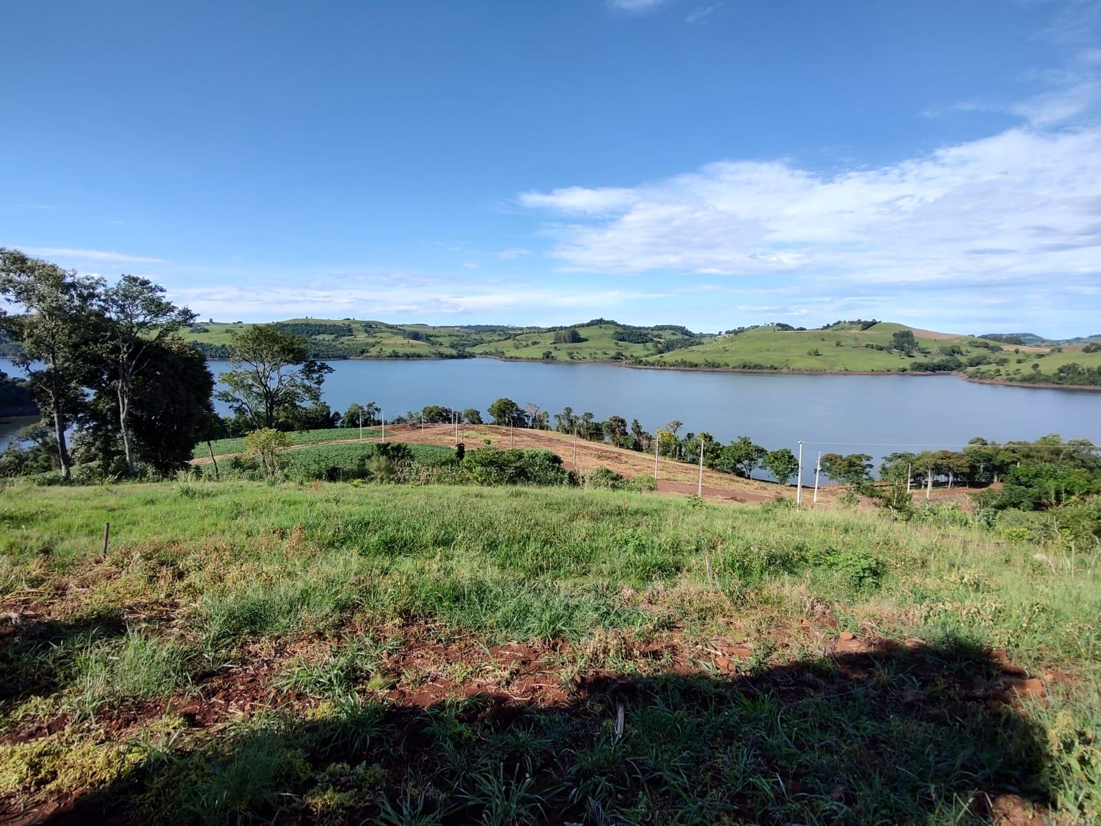 Lotes à venda no Condomínio Residencial Iguaçu no alagado de C...