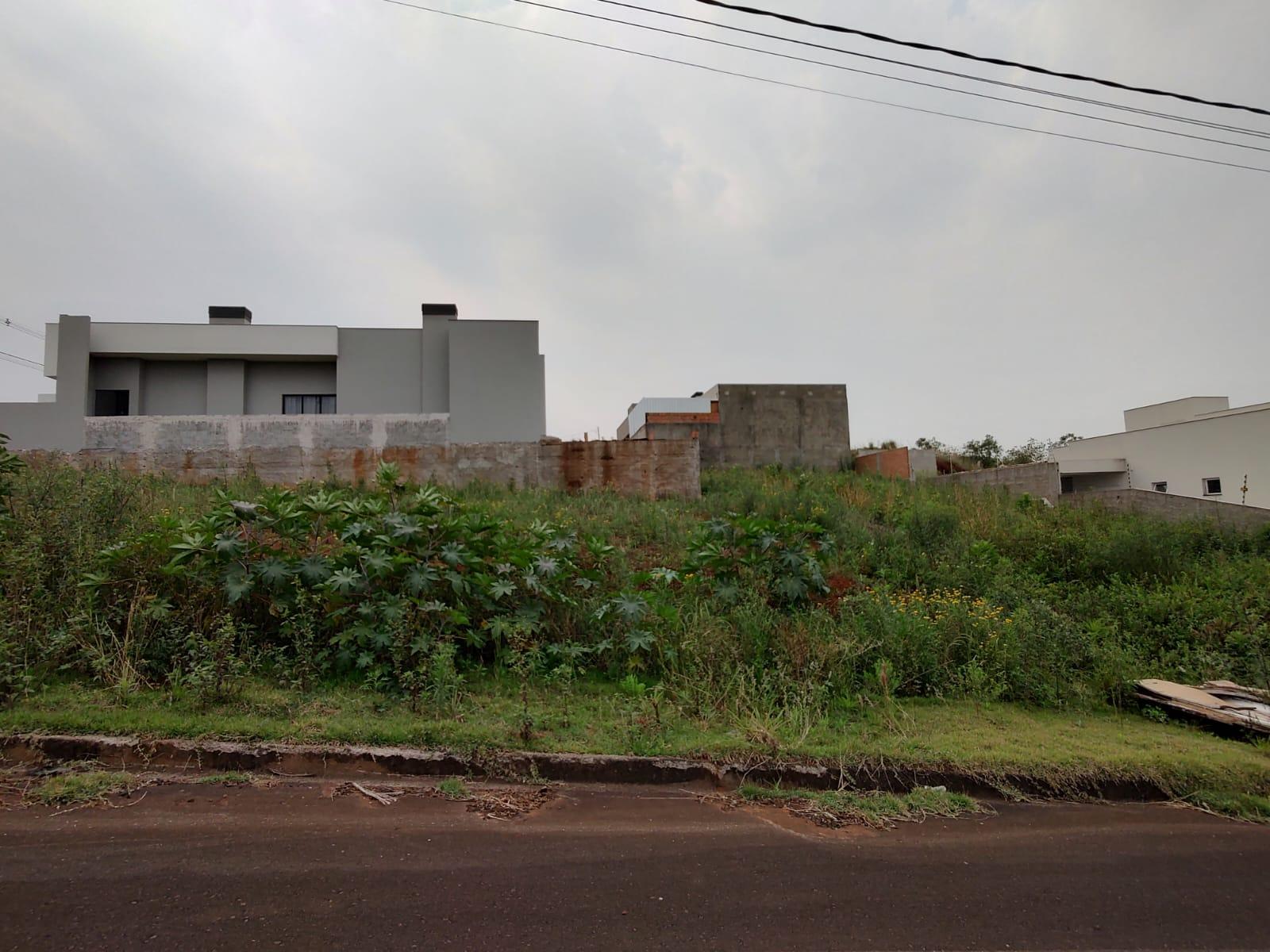 Lote com área 546,00 m  à venda  no bairro São Luiz em Pato Br...