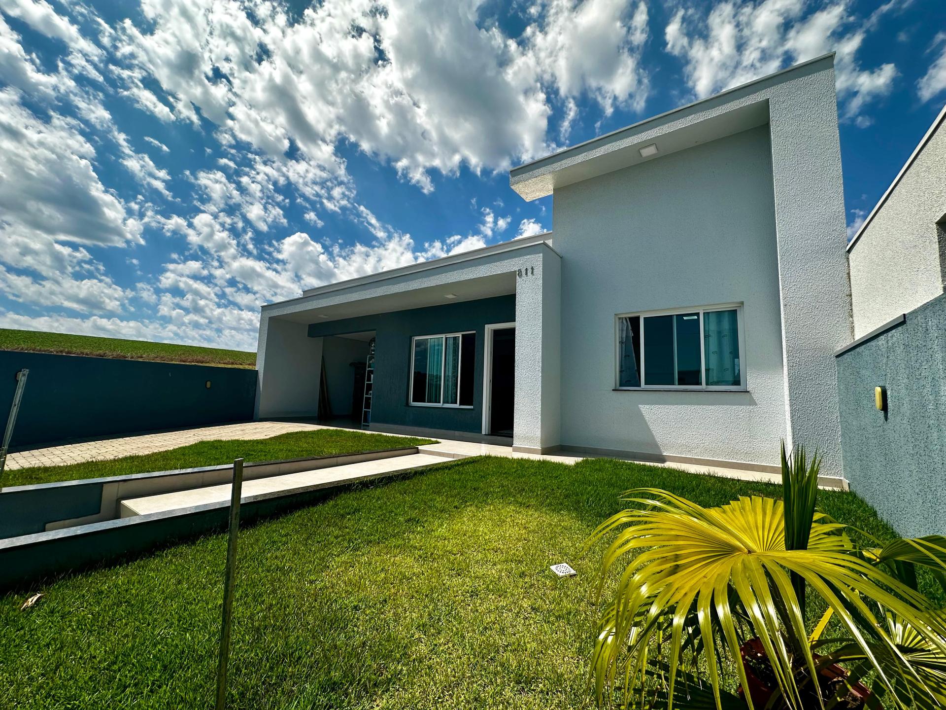 Casa térrea à venda no bairro Fraron em Pato Branco - PR