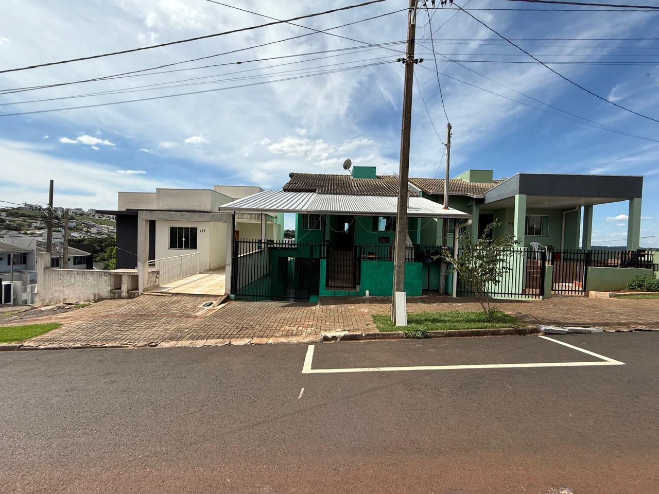 Casa à venda no bairro Fraron em Pato Branco - PR