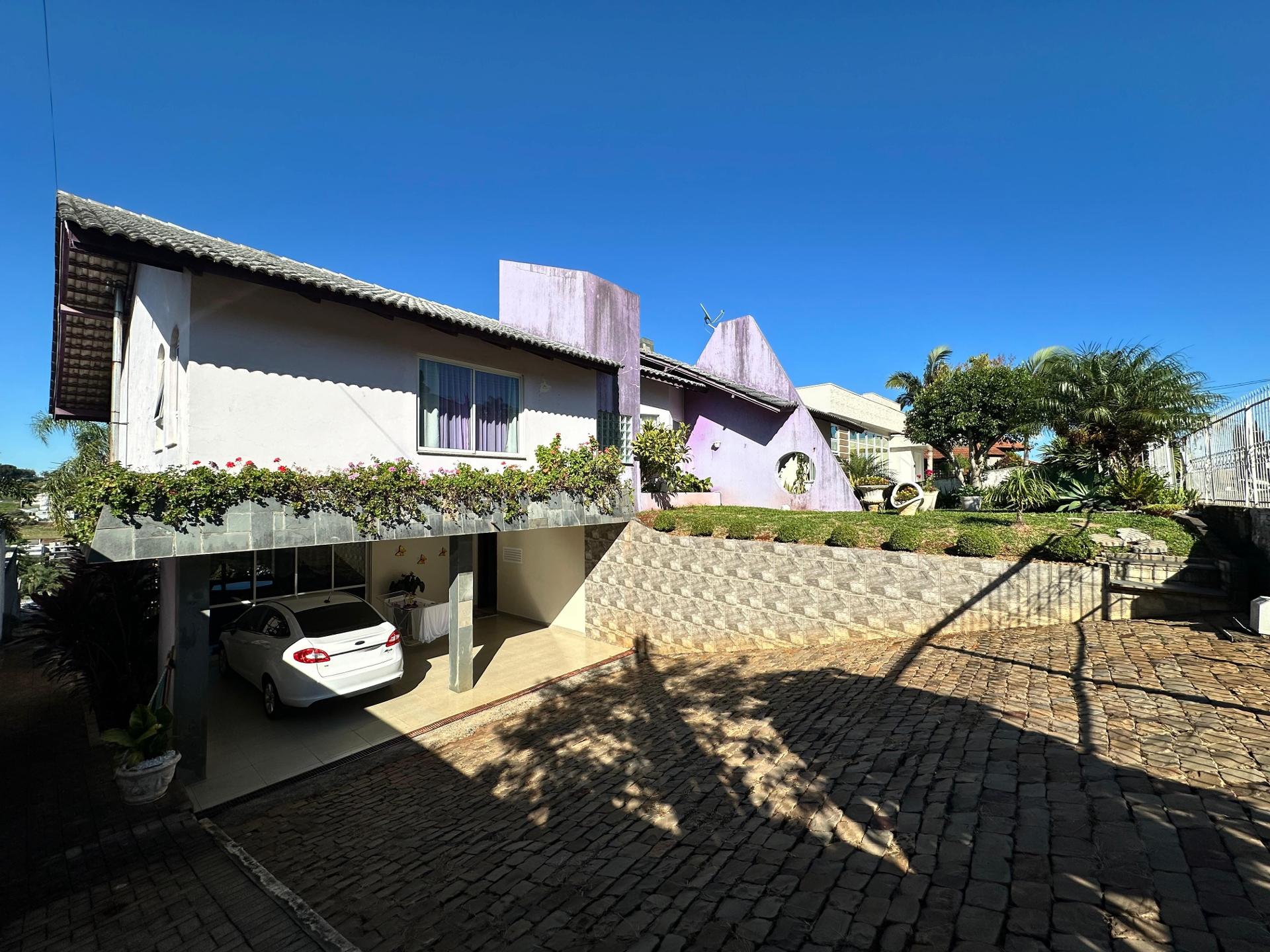 Casa com excelente localização no bairro Bancários em Pato Bra...