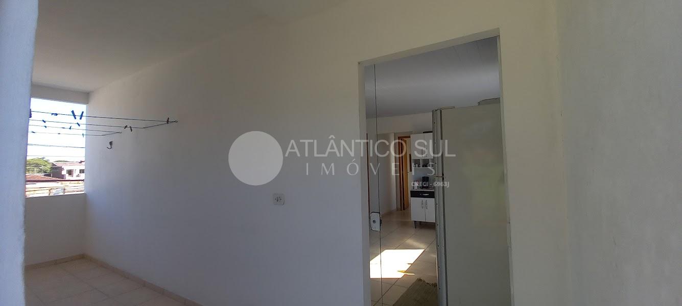 Comercial e residencial a 500m da praia, Leblon, PONTAL DO PAR...