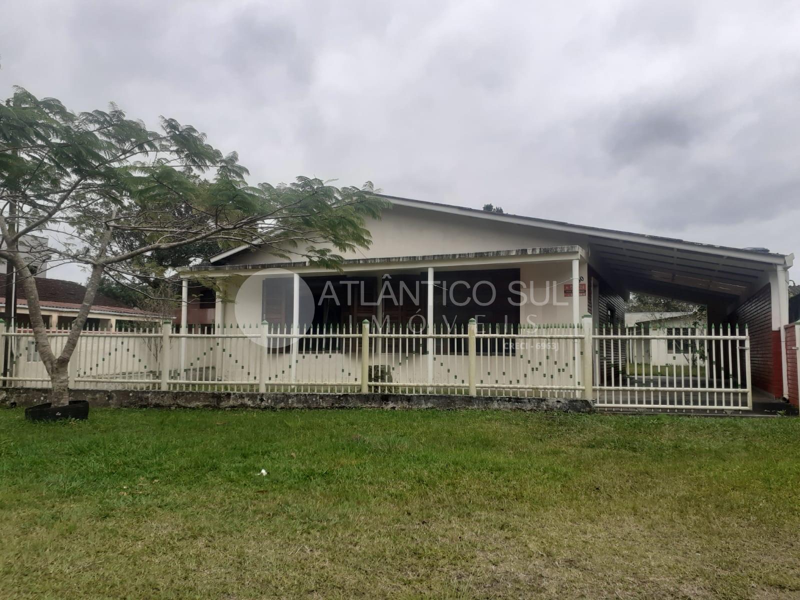 Casa à venda com amplo terreno, PONTAL DO SUL, PONTAL DO PARAN...