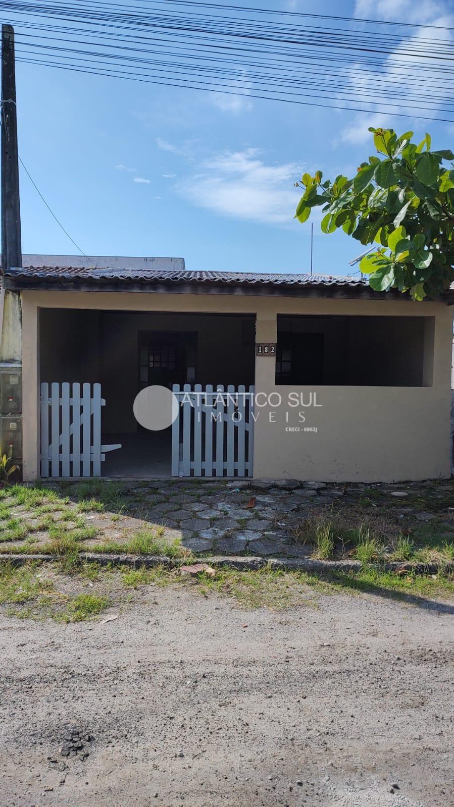 Casa à venda com 3 quartos, sala cozinha, BWC, IPANEMA, PONTAL...