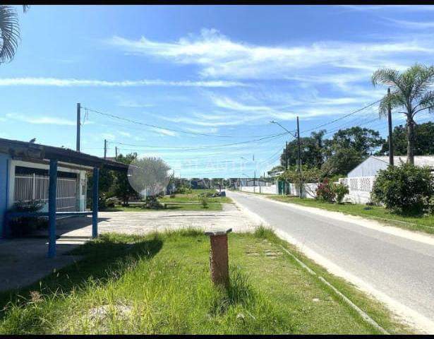 Casa na Praia, Balneário gaivotas com 2 Quartos, 1 sala,  1 Co...