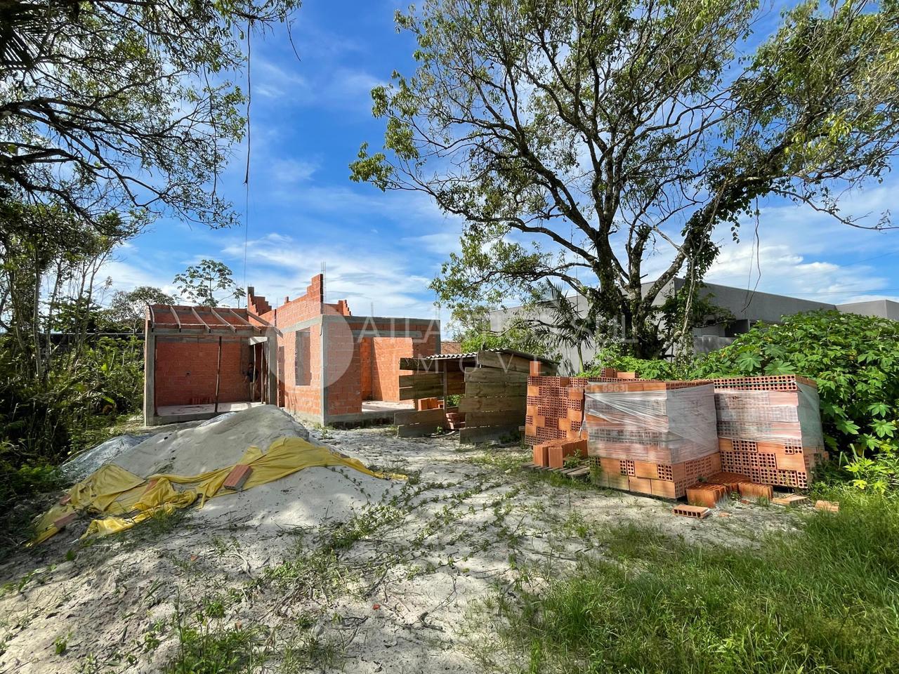 Terreno à venda, iniciado uma residência em PONTAL DO SUL, PON...