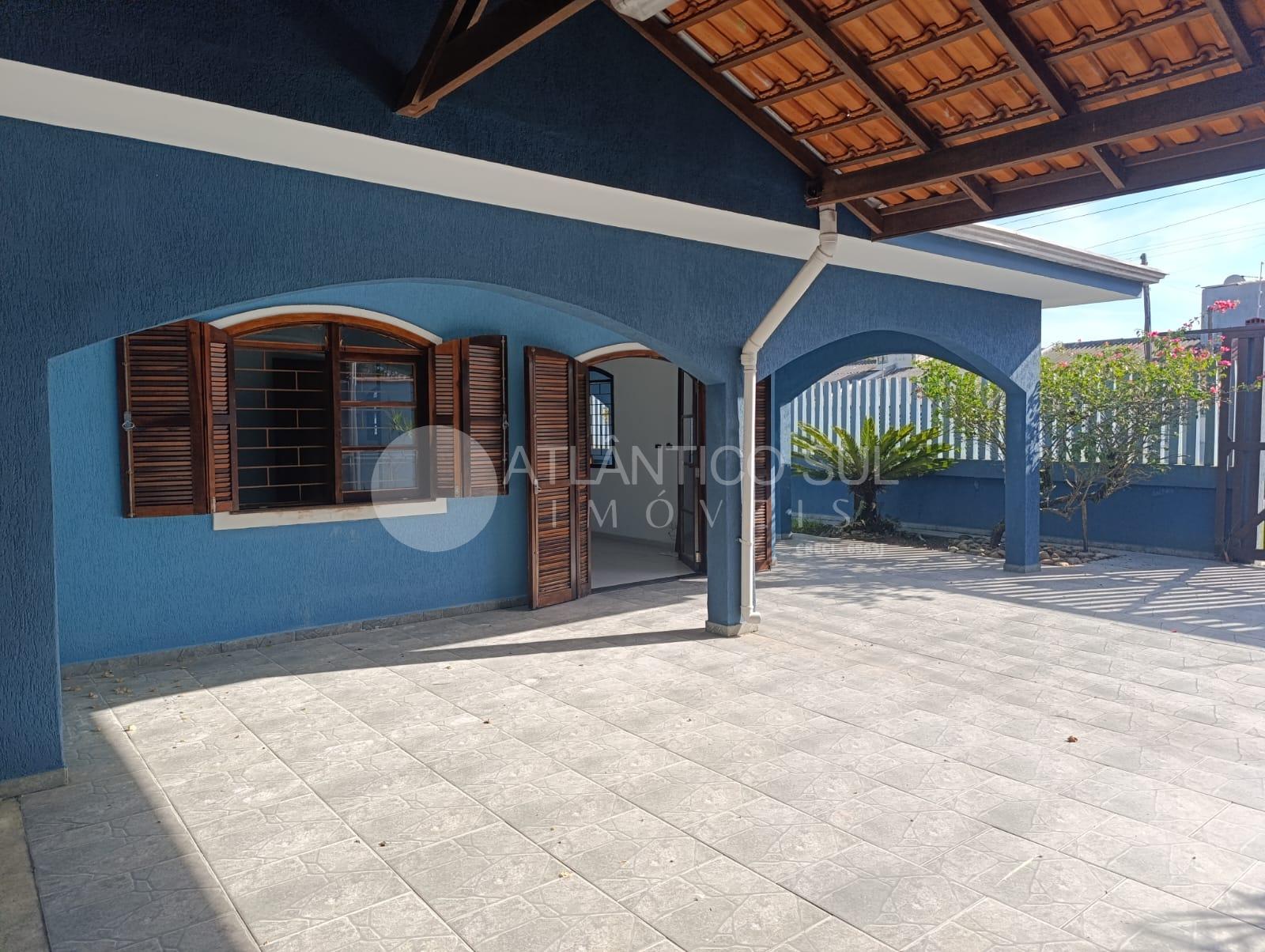 Casa à venda com piscina próximo do mar, Monções, PONTAL DO PA...