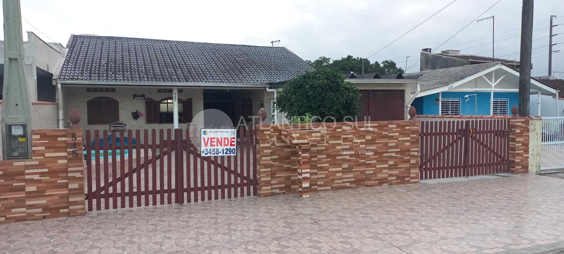 Duas Casas à venda com Piscina, Praia de Leste, PONTAL DO PARA...