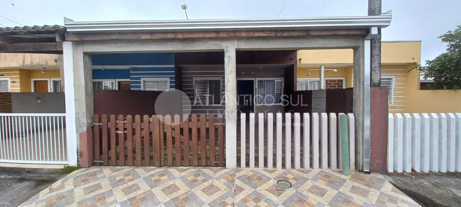 Casa  à venda a 350 metros do Mar, Balneário Monções, PONTAL D...