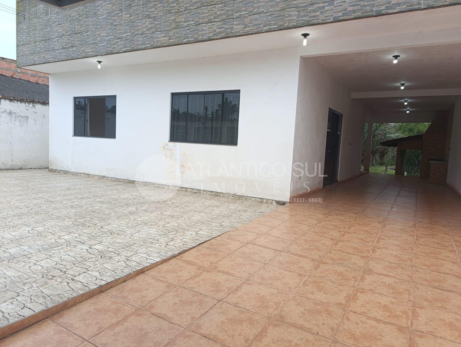 Casa à venda com 2 quartos e terreno grande, Batel, ANTONINA - PR