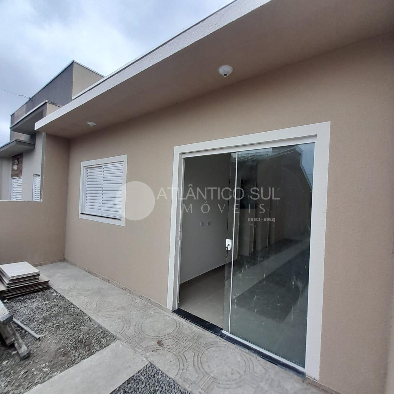 Casa à venda com dois quartos, Rio da Onça, MATINHOS - PR