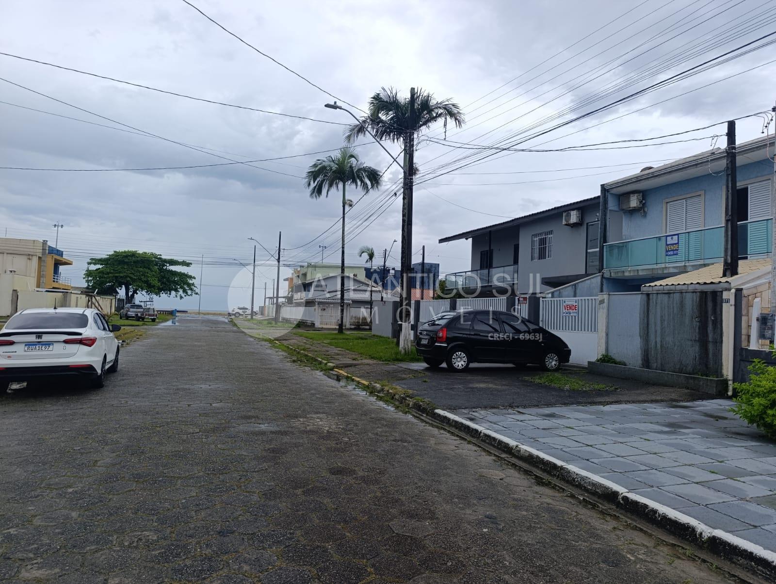 Sobrado próximo ao mar  à Venda, RIVIEIRA  MATINHOS- PR