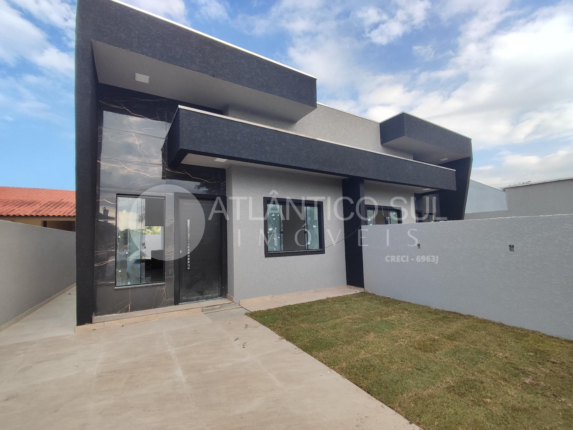 Casa à venda, com piscina em CANOAS, PONTAL DO PARANA - PR