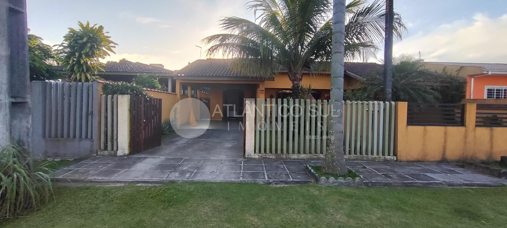 Venda de Casa no balneário Grajaú com  2 quartos, Cozinha e Sa...